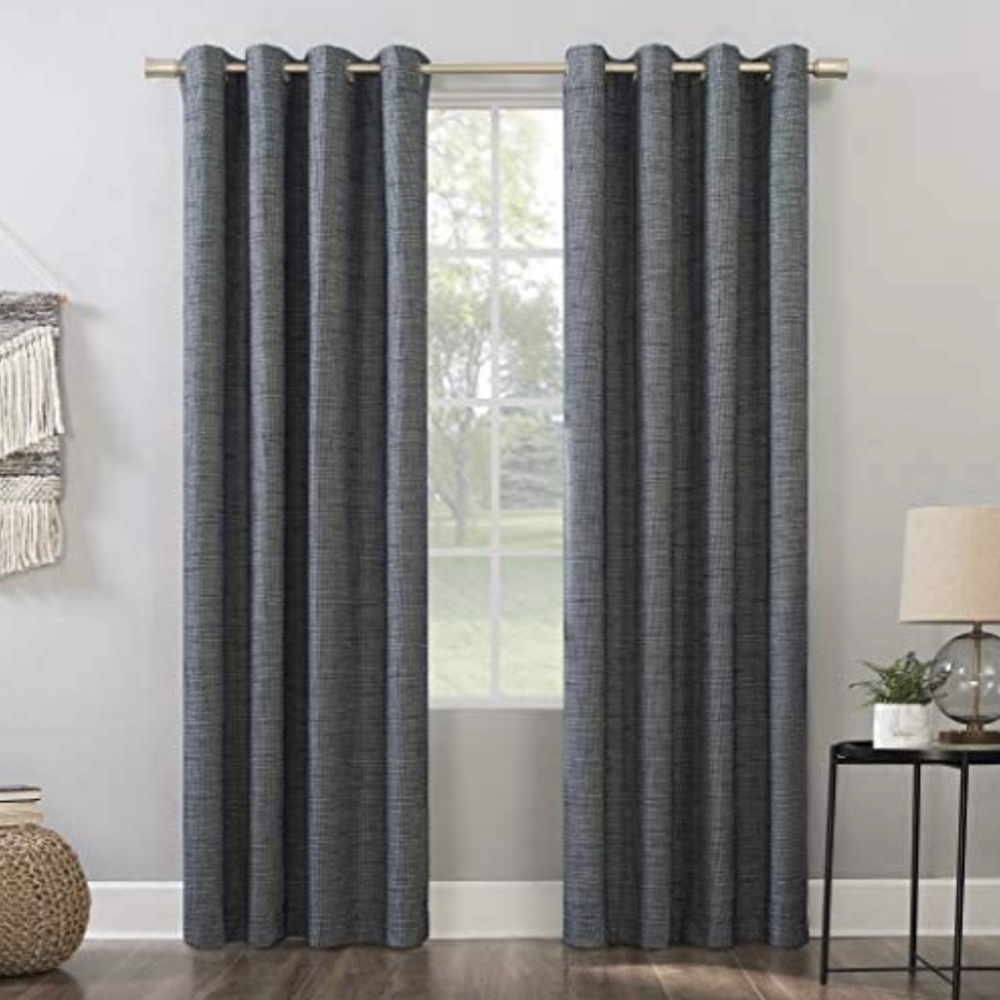 NWT-Sun Zero Brooks Burlap Weave Thermal Extreme Total Blackout Grommet Curtains